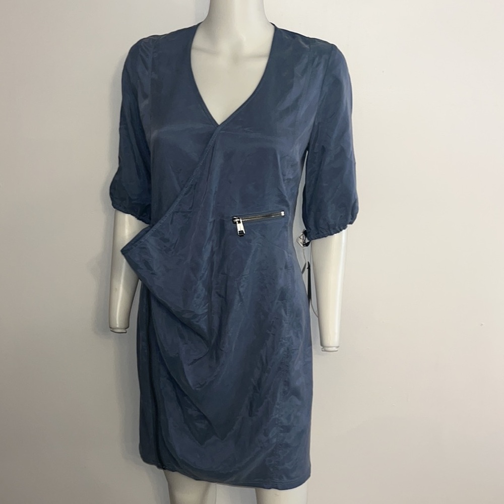 NWT Andrew Marc womens dress size 2